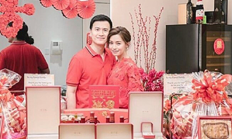 Ảnh chụp dàn diễn viên chính và phụ của bộ phim “Chỉ Vì Được Gặp Em” trong một cảnh quay hoặc sự kiện quảng bá
